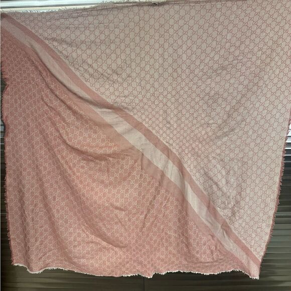 Gucci Guccissima XL Wool Fringe Scarf Pink - Picture 8 of 9